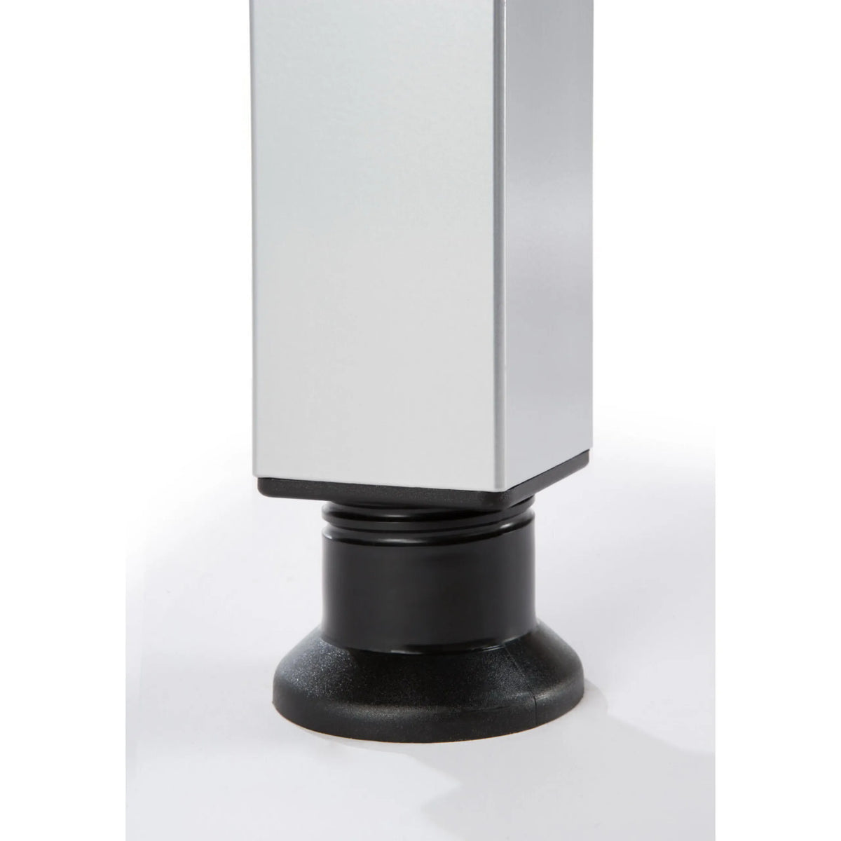 Verstellbarer Standfuß des Schreibtischs QUEO 8 S von hjh OFFICE PRO