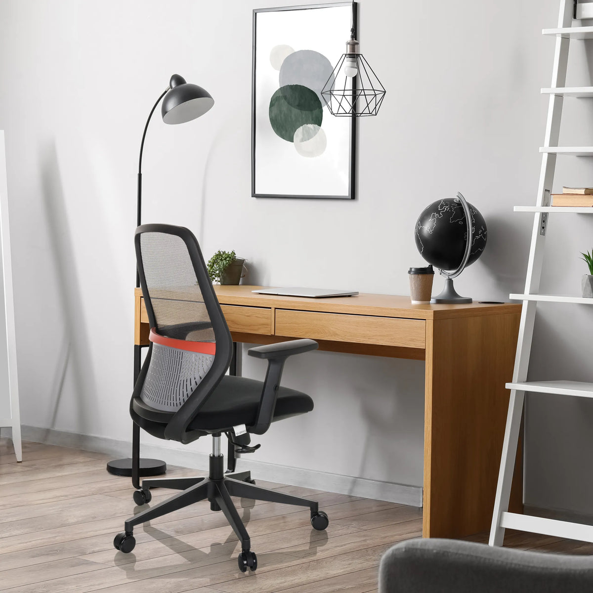 Siège de bureau de qualité professionnelle CARLOW I en noir avec dossier en maille et accoudoirs de hjh OFFICE