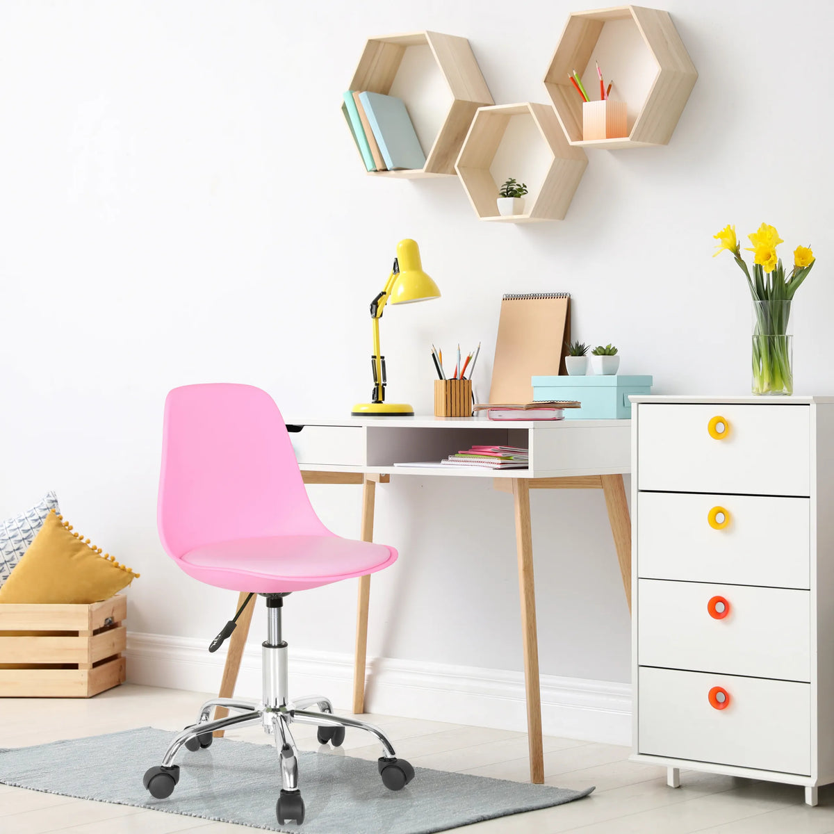Chaise pivotante pour des enfants FANCY II en rose avec piètement chromé et roulettes de hjh OFFICE