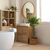 Plante artificielle verte FICUS I dans un panier tressé dans la salle de bain de hjh OFFICE