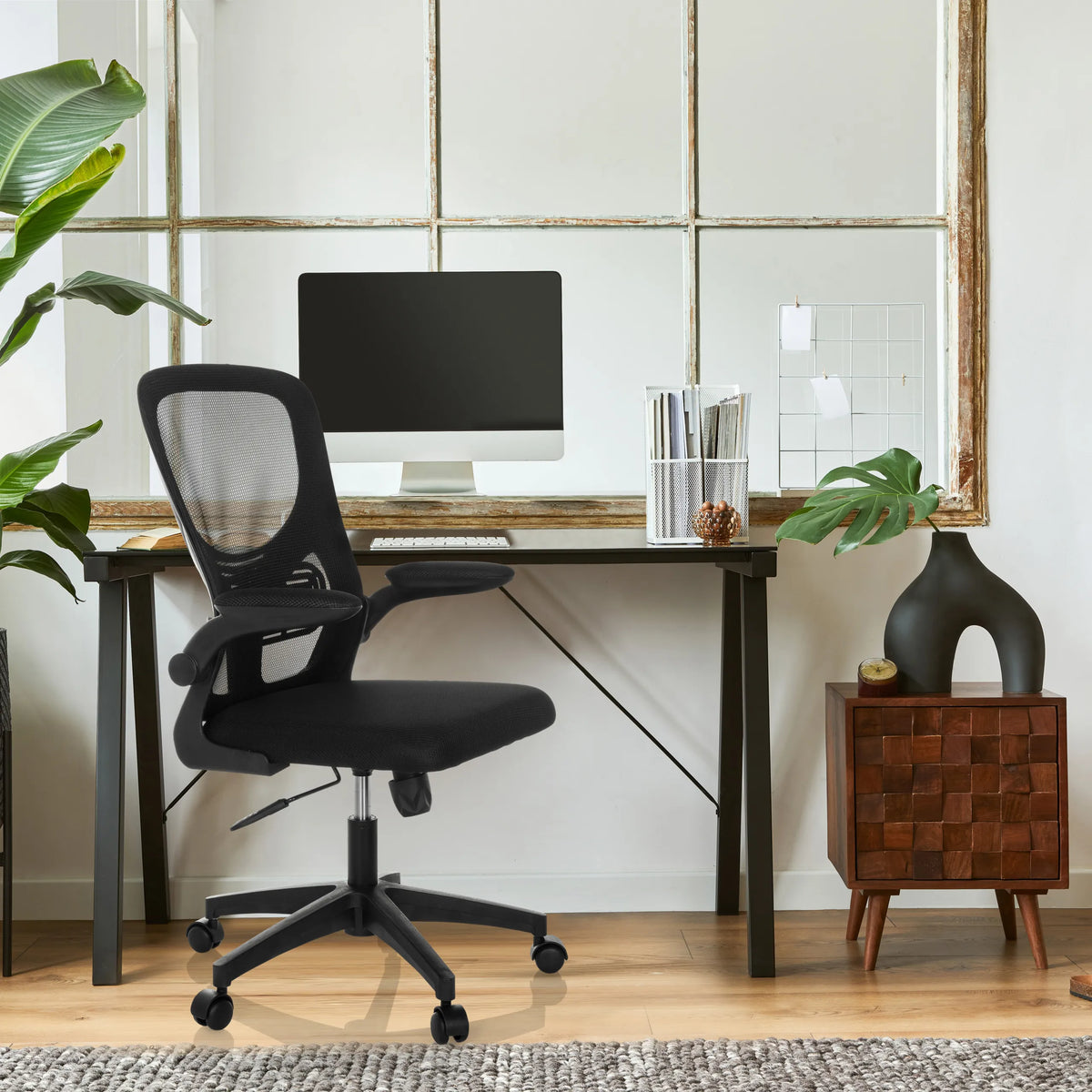 Siège de bureau à domicile BELIO noir avec dossier en maille et roulettes de hjh OFFICE
