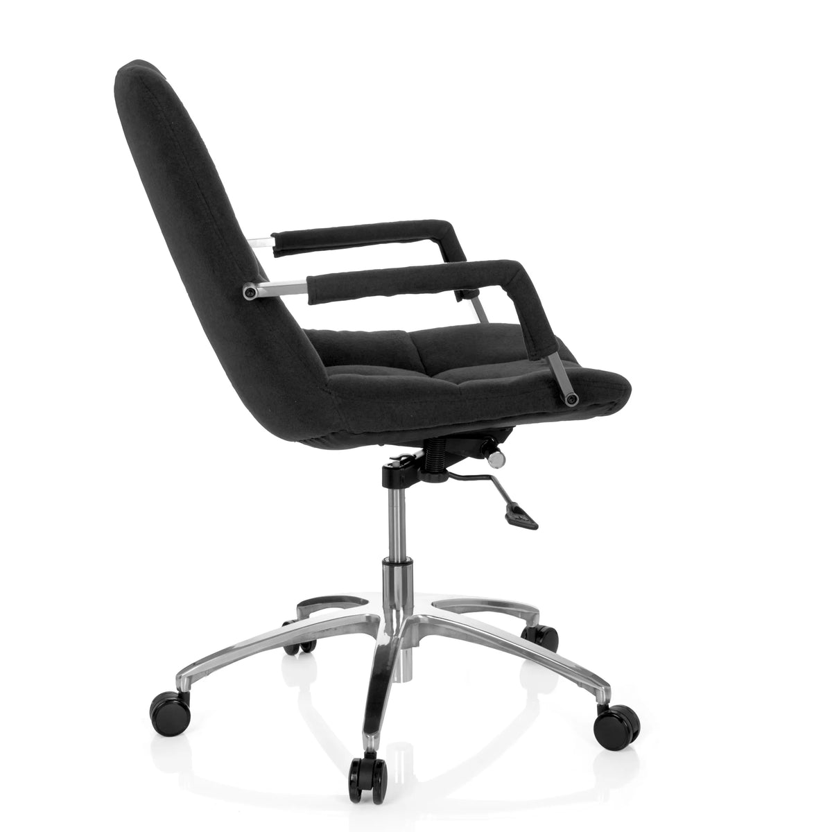 Siège de bureau à domicile SARANTO noir avec revêtement en tissu et base à cinq roulettes de hjh OFFICE – vue à 360° (vue de profil 100°)