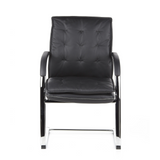 Chaises cantilever VILLA V noires avec rembourrage capitonné et accoudoirs de hjh OFFICE – vue à 360° (vue de face 0°)