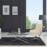 fauteuil de salon SHAKE 300 blanc crème avec pied en étoile sur un tapis sombre à côté d'une table en verre de hjh OFFICE
