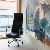 Siège de direction de luxe ASPERA 20 en noir avec revêtement capitonné et structure chromée de hjh OFFICE