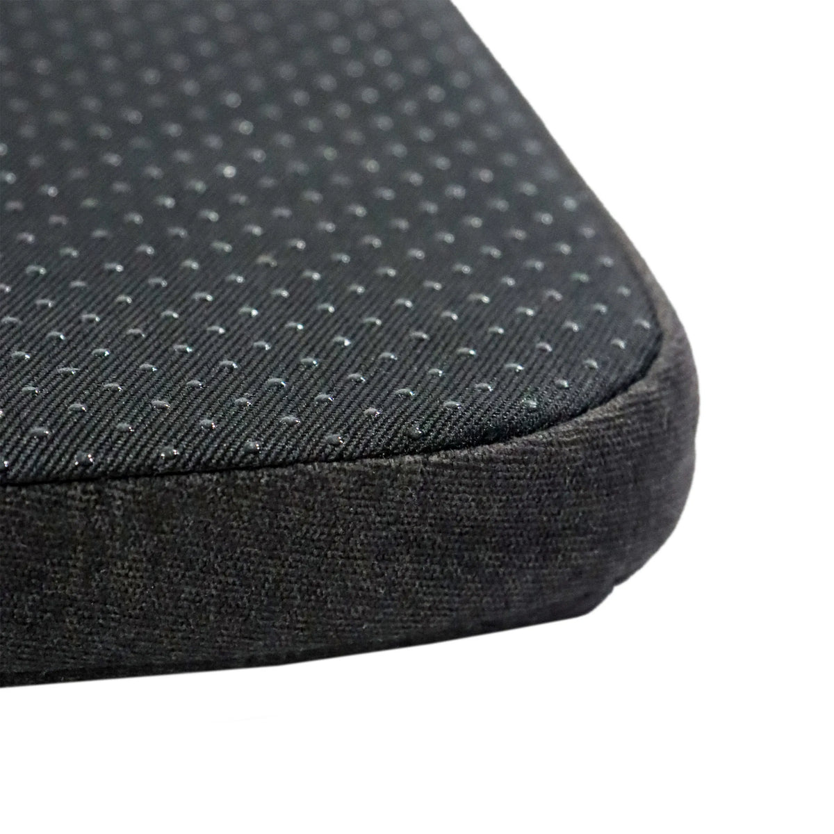 Surface noire finement perforée de la Maison pour chat KITTY PAWBOX 2 de hjh LIVING