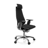 Siège de bureau haut de gamme GENIDIA PRO noir avec revêtement en tissu et piètement à cinq roulettes de hjh OFFICE – vue à 360° (vue de trois quarts avant 60°)