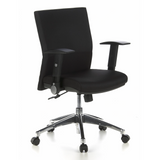 Siège de bureau de qualité professionnelle LAGUNA PRO noir avec accoudoirs et piétement à cinq roulettes de hjh OFFICE – vue à 360° (vue de trois quarts avant 40°)
