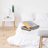 Support pour ordinateur portable COMFILAP III en marron et gris avec tablette sur un lit de hjh OFFICE