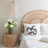 Plante artificielle HYDRANGEA en vert et blanc dans un pot gris sur une table d'appoint de hjh OFFICE