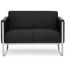 Canapé lounge ARUBA STEP noir deux places avec surpiqûres en losanges et structure métallique argentée de hjh OFFICE