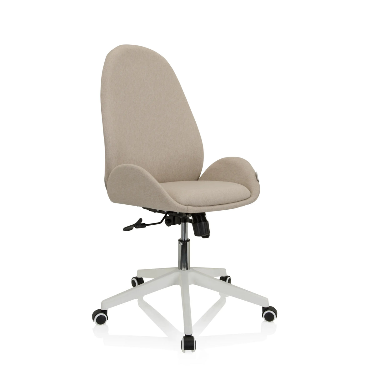 Siège de bureau à domicile AVEA I beige avec accoudoirs et base blanche à cinq roulettes de hjh OFFICE – vue à 360° (vue de trois quarts avant 40°)