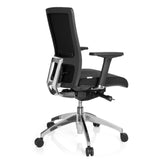 Siège de bureau de qualité professionnelle ASTRA BASE noir avec accoudoirs et base à cinq roulettes de hjh OFFICE – vue à 360° (vue de trois quarts arrière 120°)