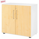 Armoire à deux portes BETA 9 en blanc et érable avec deux poignées argentées de hjh OFFICE PRO