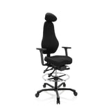 Chaise de comptoir RESISTIO WORK noire avec appui-tête, repose-pieds et base à cinq roulettes de hjh OFFICE – vue à 360° (vue de trois quarts avant 40°)