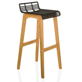 Tabouret de bar LONSO W avec coque d'assise noire et structure en bois de chêne de hjh OFFICE – vue à 360° (vue de trois quarts avant 45°)