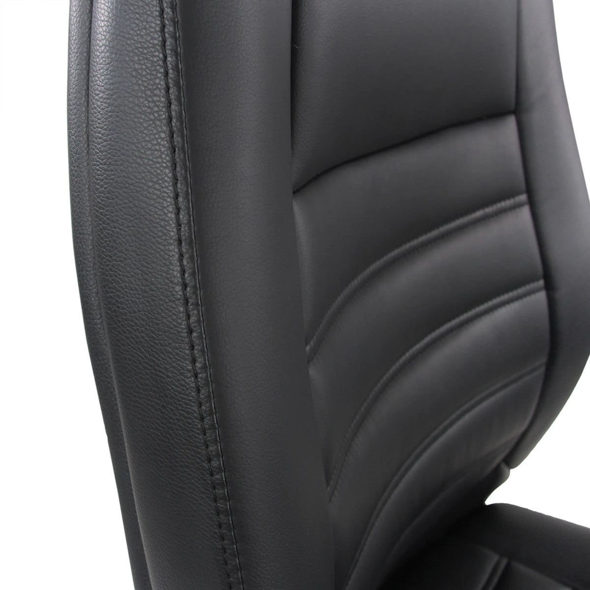 Revêtement en similicuir noir avec coutures sur le dossier de la chaise cantilever VITORO V de hjh OFFICE