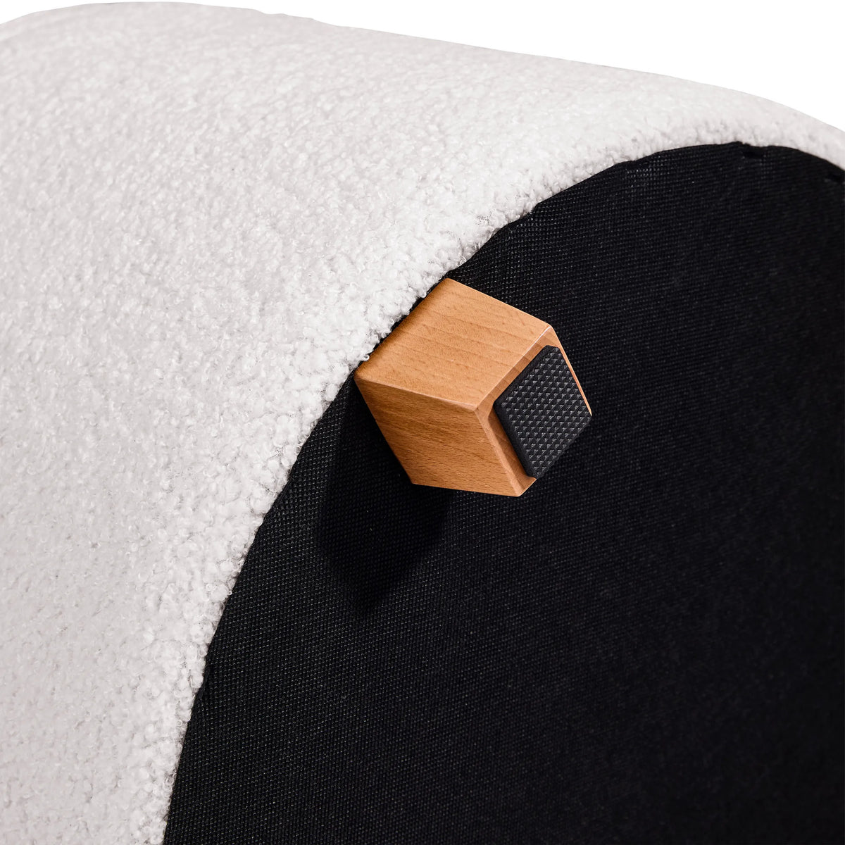 Pied en bois avec patin noir du tabouret rembourré Storiano S avec revêtement en tissu blanc de hjh LIVING