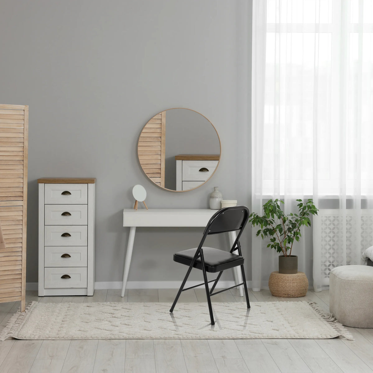 Chaise pliante TUDELA H noire avec revêtement en similicuir et structure métallique de hjh OFFICE
