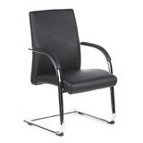 Chaises cantilever BAROLO V noires avec accoudoirs et piètement luge chromé de hjh OFFICE – vue à 360° (vue de trois quarts avant 40°)