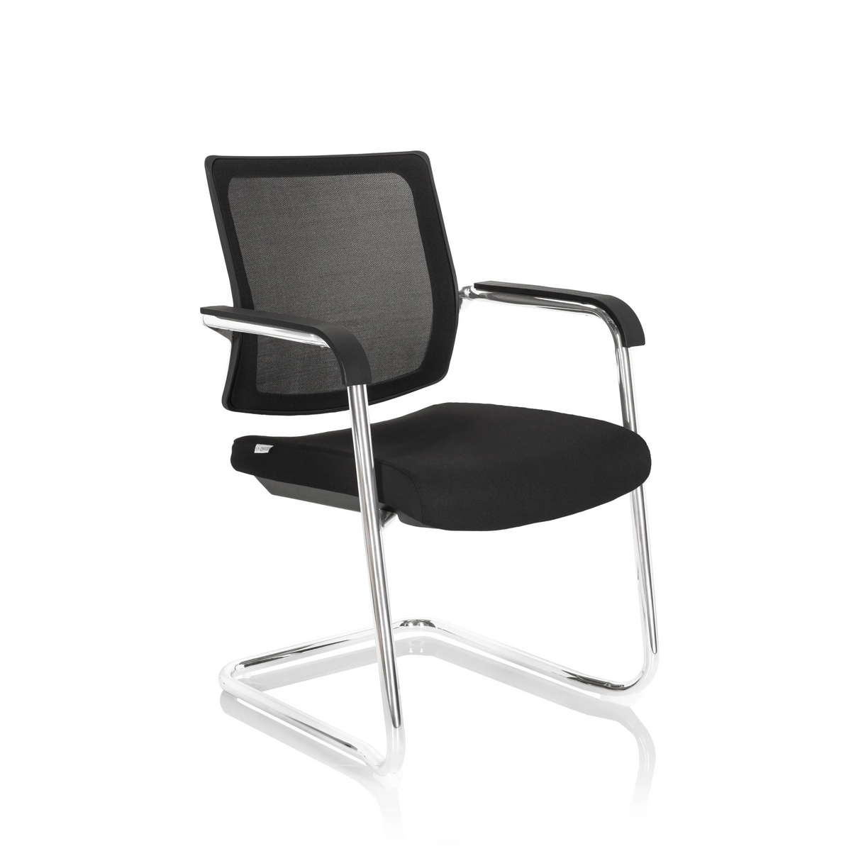 Chaises cantilever LEVIA V noires avec dossier en maille, accoudoirs et piètement luge de hjh OFFICE – vue à 360° (vue de trois quarts avant 40°)