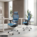 Deux sièges de direction de luxe ERGOHUMAN ULTRA GEN2 bleus avec revêtement en maille dans un bureau de hjh OFFICE (image générée par IA)