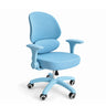 Chaise pivotante pour enfants Ergomy Kid en bleu avec revêtement en maille, accoudoirs et cinq roulettes de hjh OFFICE