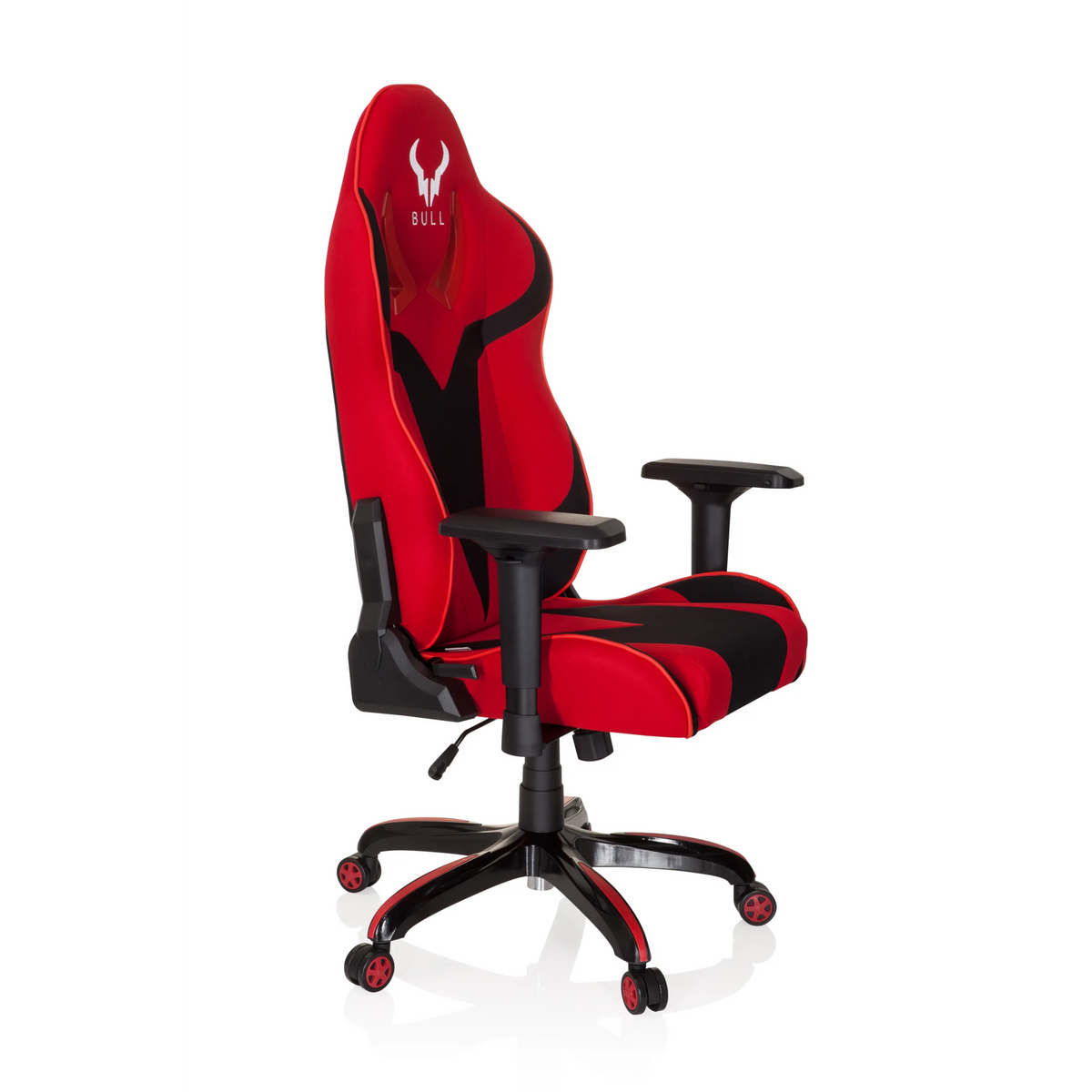 Fauteuil Gamer PROMOTER II rouge et noir avec accoudoirs et base à cinq roulettes de hjh OFFICE – vue à 360° (vue de trois quarts avant 60°)