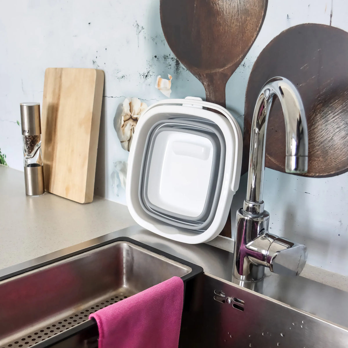 Conteneur pliable CLEAN SILE gris et blanc d'une capacité de cinq litres de hjh OFFICE