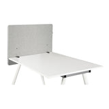 Cloison de table FLEXMIUT D SIDE gris clair sur un bureau blanc de hjh OFFICE