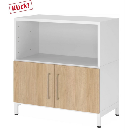 Buffet FlexWall en blanc et chêne avec niche ouverte et deux portes sur socle blanc de hjh OFFICE PRO