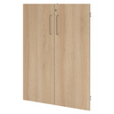 Armoire à deux portes FlexWall aspect chêne avec deux poignées argentées de hjh OFFICE PRO