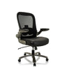 Siège pivotant XXL INSTRUCTOR T I en noir avec dossier en maille et assise en cuir de hjh OFFICE