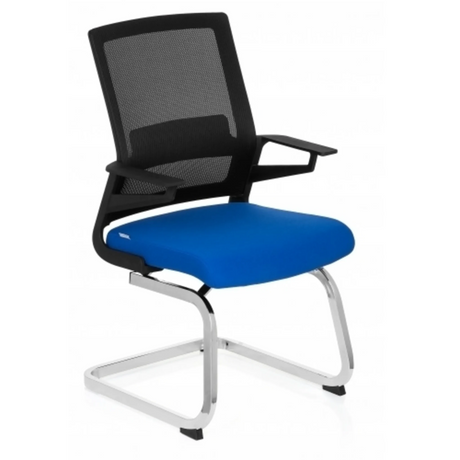 Chaises cantilever INVENTOR V avec housse de siège bleue, dossier en maille noire et cadre chromé de hjh OFFICE