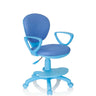 Chaise pivotante pour des enfants KID COLOUR bleue avec revêtement en maille, accoudoirs et repose-pieds de hjh OFFICE