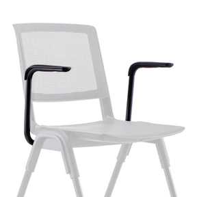 Chaise blanche MEET WA avec Accoudoir noirs et dossier en maille blanche de hjh OFFICE