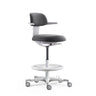 Chaise de travail TOP WORK 40 W avec revêtement gris foncé, structure blanche et repose-pieds sur roulettes de hjh OFFICE