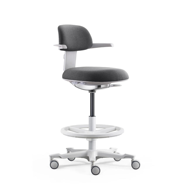 Chaise de travail TOP WORK 40 W avec revêtement gris foncé, structure blanche et repose-pieds sur roulettes de hjh OFFICE