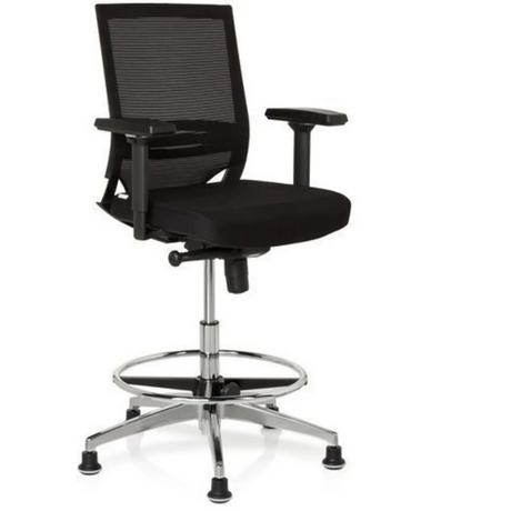 Chaise de comptoir TOP WORK 77 noire avec dossier en maille, repose-pieds et structure en métal brillant de hjh OFFICE