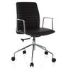 Siège de direction de luxe VEMONA 30 avec revêtement noir, accoudoirs chromés et pied en étoile à roulettes de hjh OFFICE