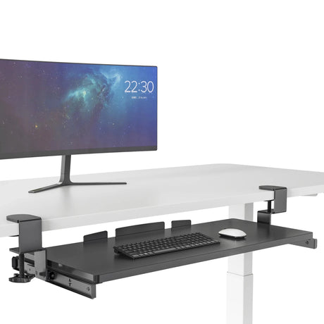 Plateau pour clavier VM-KB noir avec clips de fixation sous un bureau blanc de hjh OFFICE