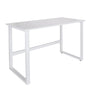 Bureau blanc WORKSPACE LIGHT I avec un plateau simple et un piètement en U de hjh OFFICE